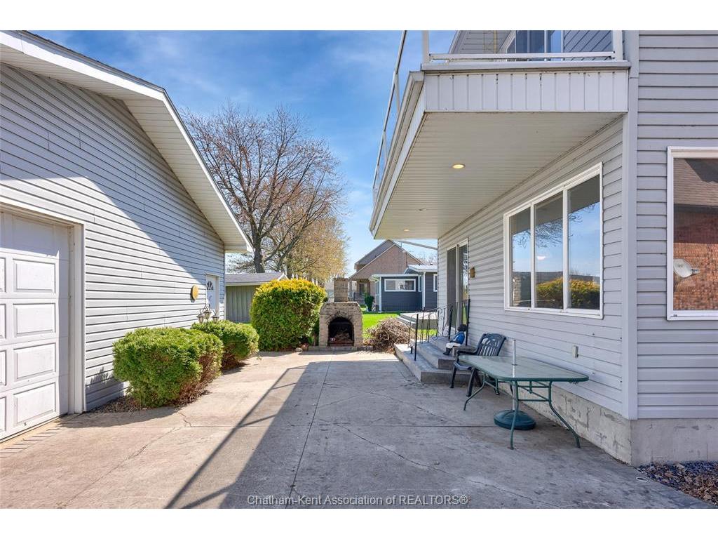 









140


CANAL

Road,
Lighthouse Cove,




ON
N0P 2L0

