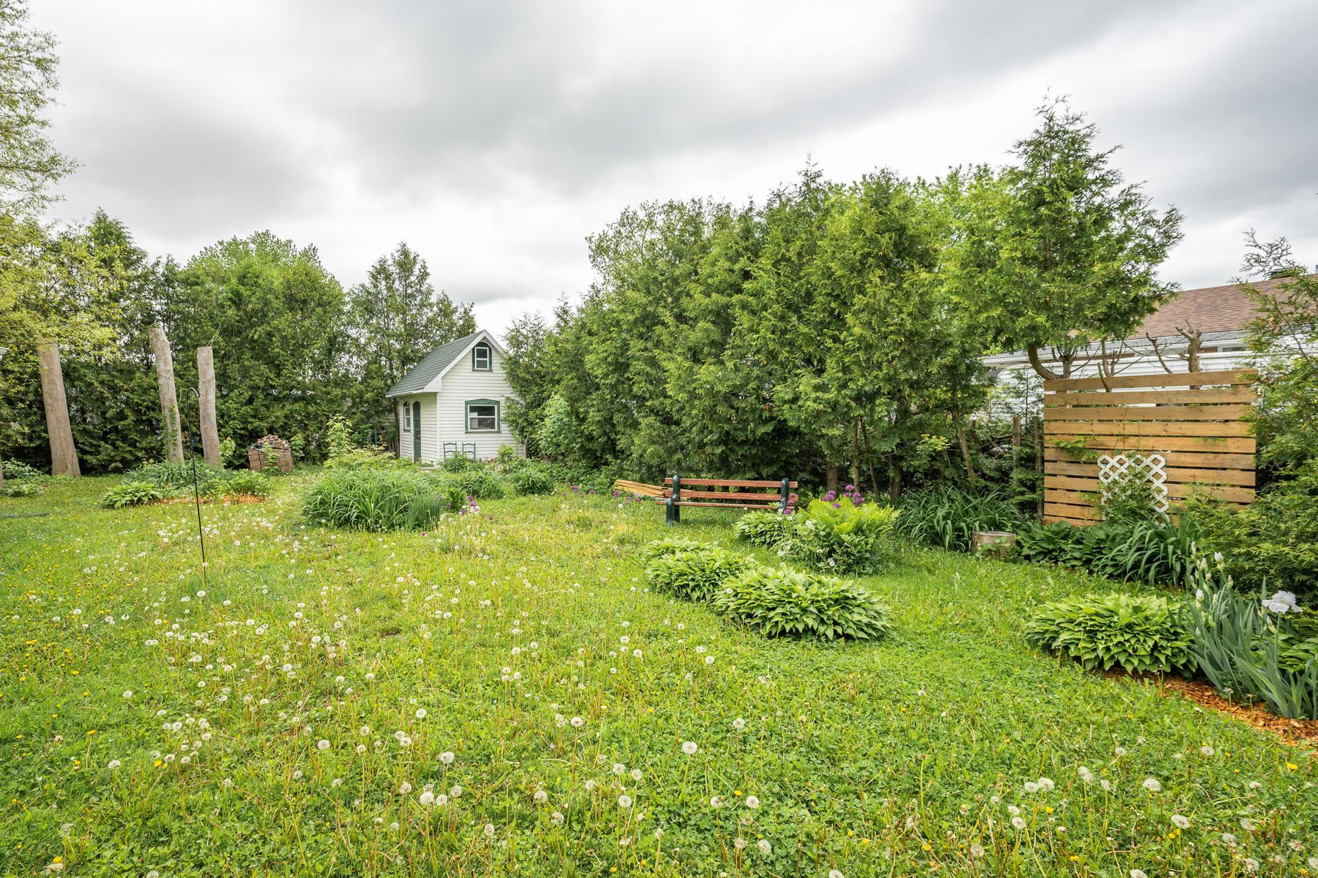 









200


Rue Harris

,
Saint-Jean-sur-Richelieu,




QC
J3B4N6

