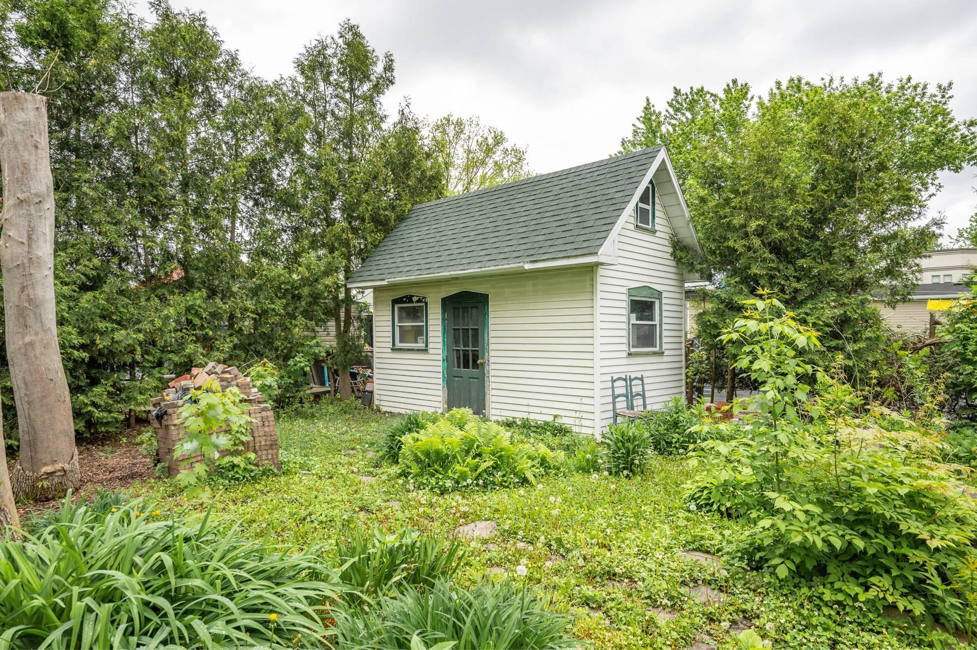 









200


Rue Harris

,
Saint-Jean-sur-Richelieu,




QC
J3B4N6

