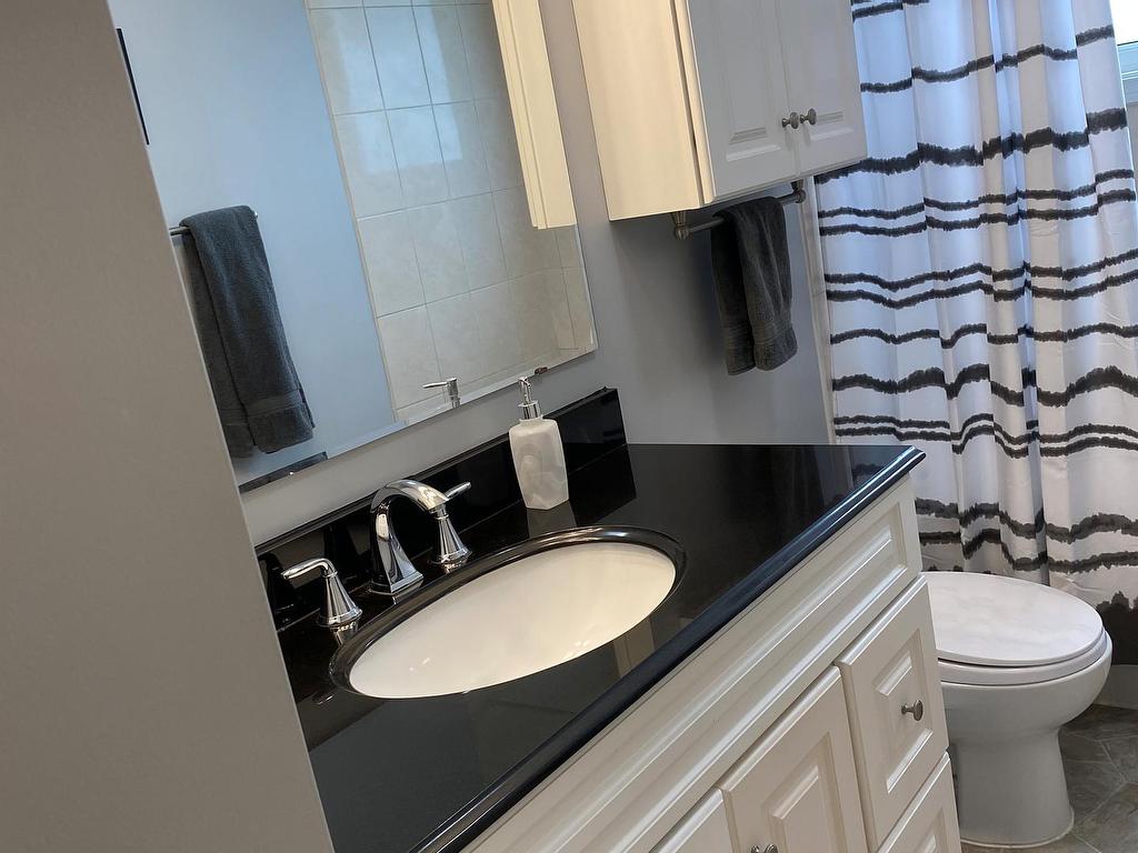 









35


Aintree

Crescent,
Brampton,




ON
L6T 2T2

