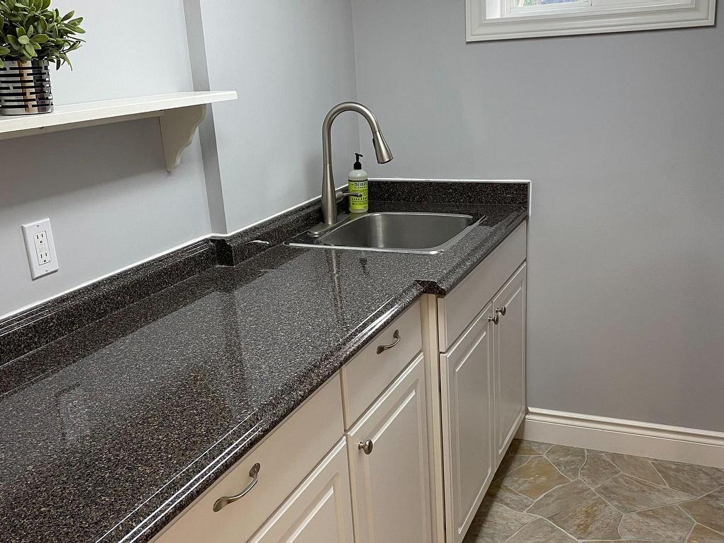 









35


Aintree

Crescent,
Brampton,




ON
L6T 2T2

