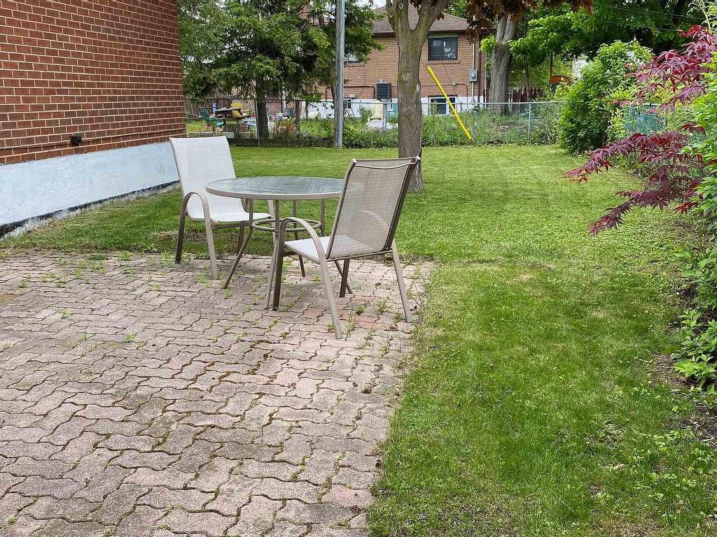









35


Aintree

Crescent,
Brampton,




ON
L6T 2T2

