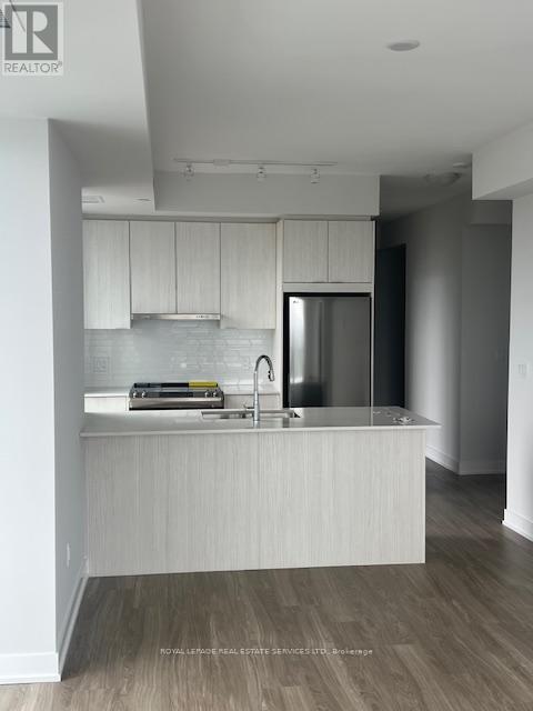 












4011 - 430 SQUARE ONE DRIVE

,
Mississauga,




Ontario
L5B0L6

