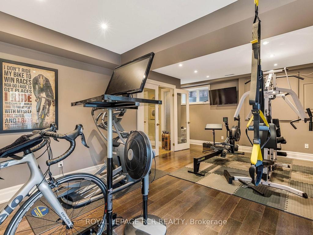 









34


Garden

Avenue,
Richmond Hill,




ON
L4C 6L9

