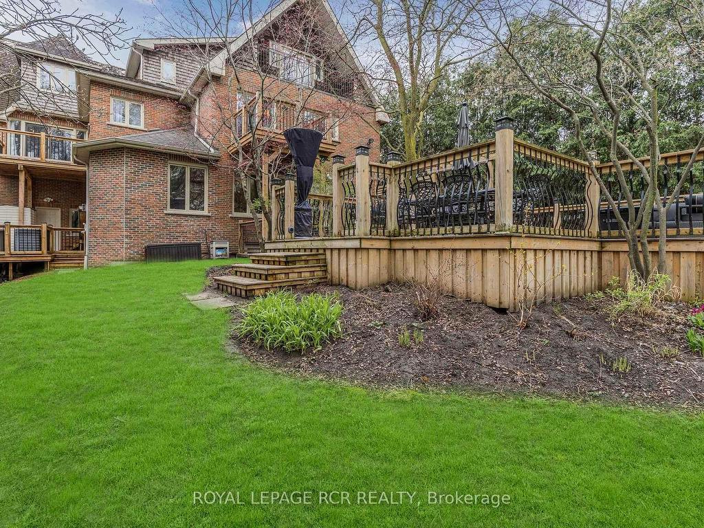 









34


Garden

Avenue,
Richmond Hill,




ON
L4C 6L9

