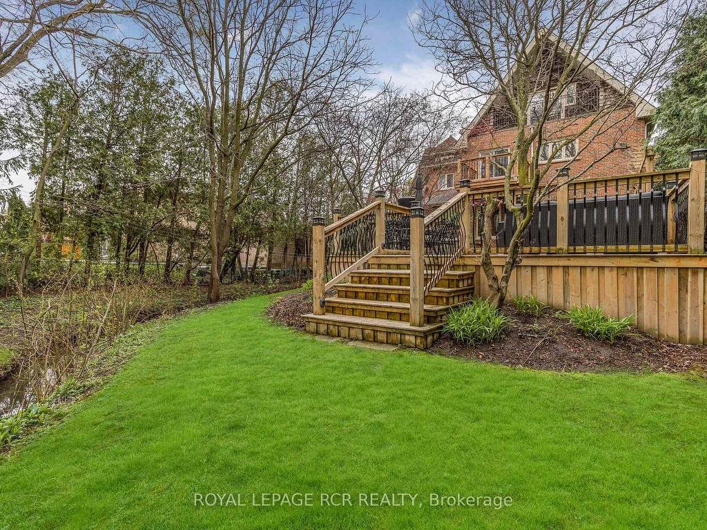 









34


Garden

Avenue,
Richmond Hill,




ON
L4C 6L9

