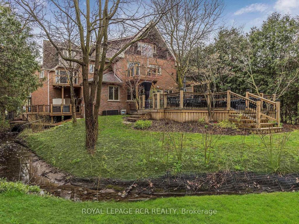 









34


Garden

Avenue,
Richmond Hill,




ON
L4C 6L9


