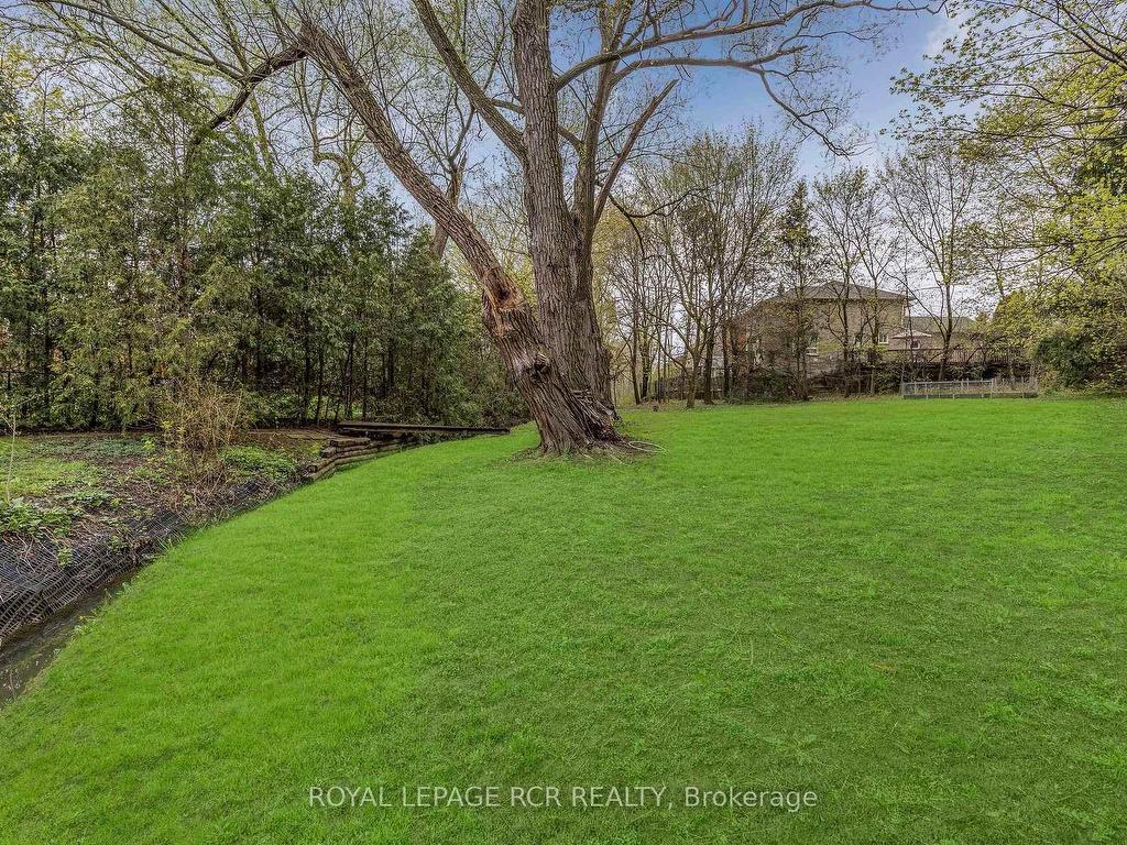 









34


Garden

Avenue,
Richmond Hill,




ON
L4C 6L9

