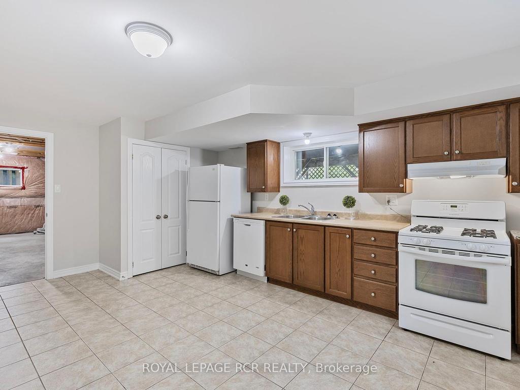 









55


Nelson

Street,
Bradford West Gwillimbury,




ON
L3Z 1E4

