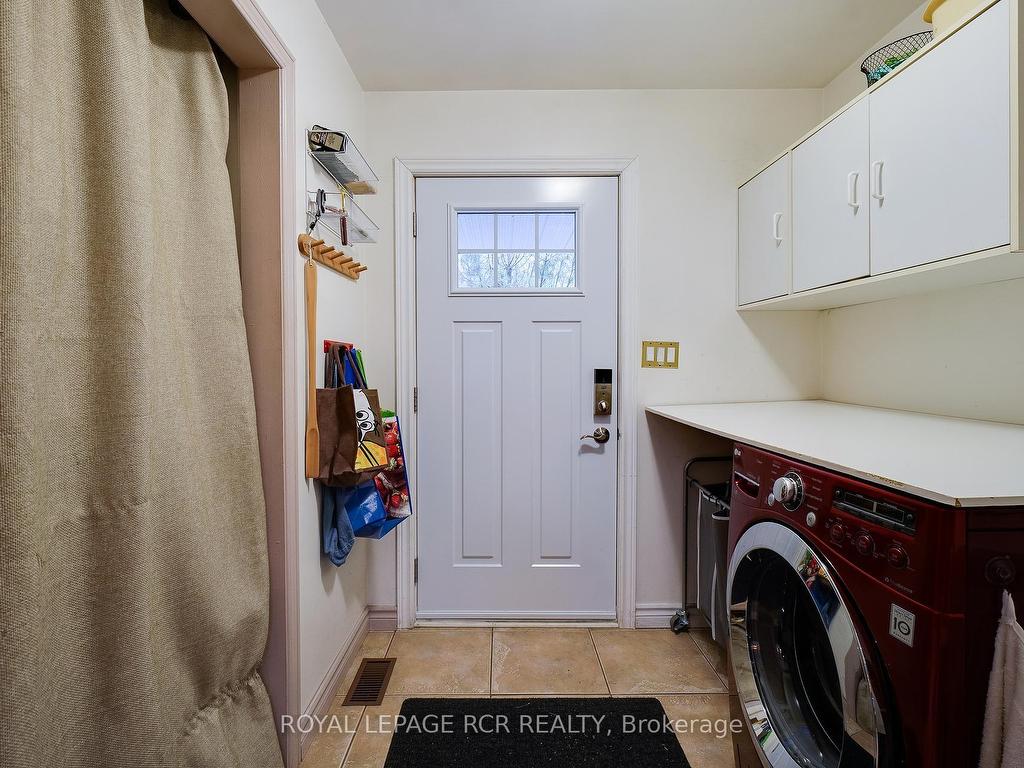 









5823


Eighth

Line,
Erin,




ON
N0B 1Z0

