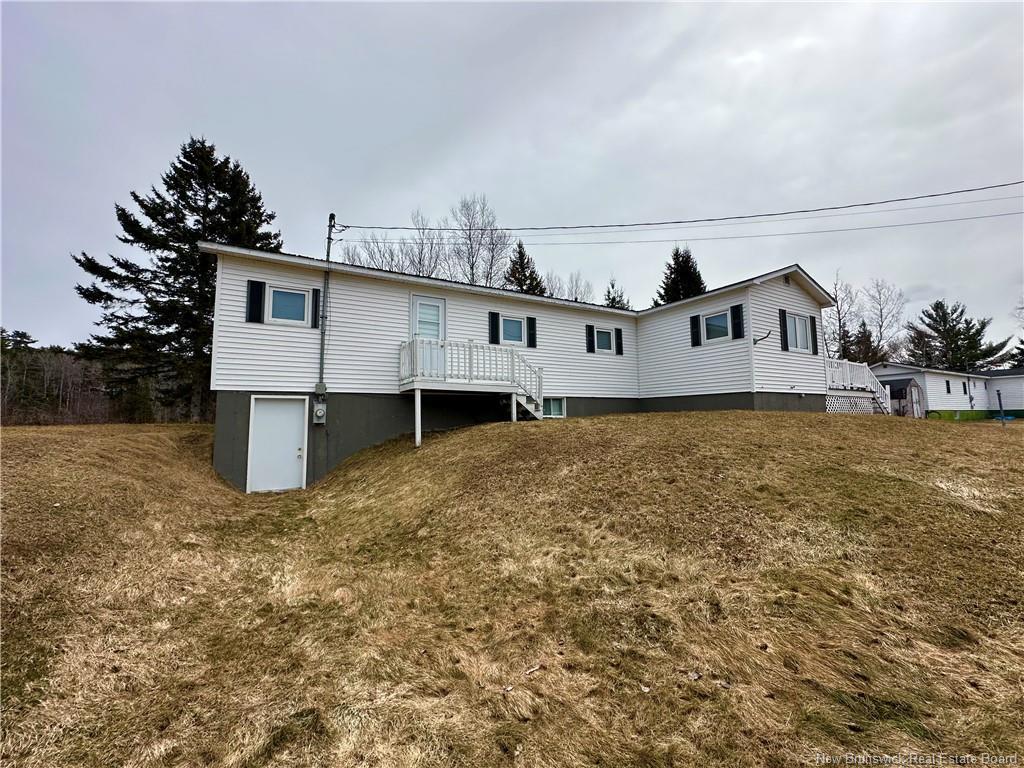 









1072


Howard

RD,
Keenans,




NB
E9B 2E7


