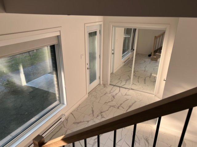 









417


Rue Houde

,
La Prairie,




QC
J5R0T8

