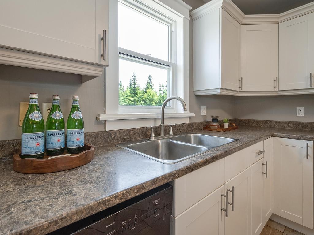












271 Leslie Road

,
East Lawrencetown,




NS
B2Z 1T4

