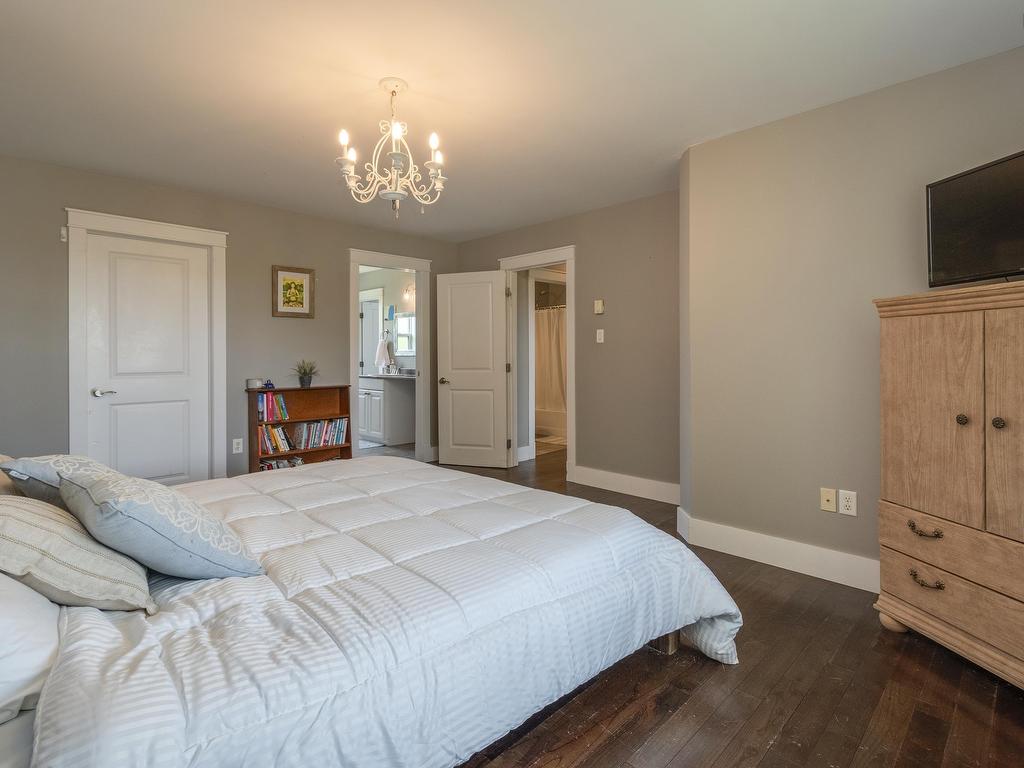 












271 Leslie Road

,
East Lawrencetown,




NS
B2Z 1T4

