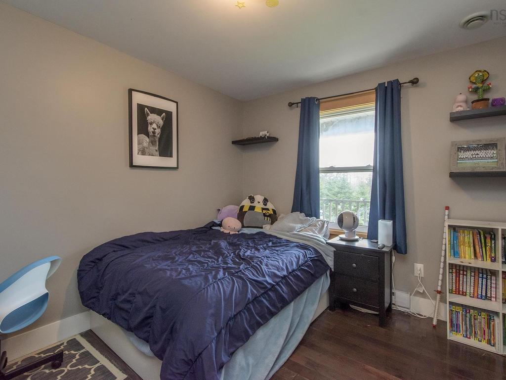 












271 Leslie Road

,
East Lawrencetown,




NS
B2Z 1T4

