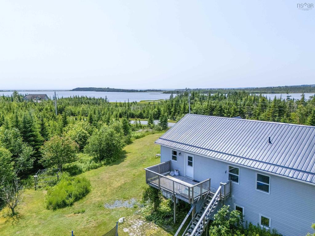 












271 Leslie Road

,
East Lawrencetown,




NS
B2Z 1T4

