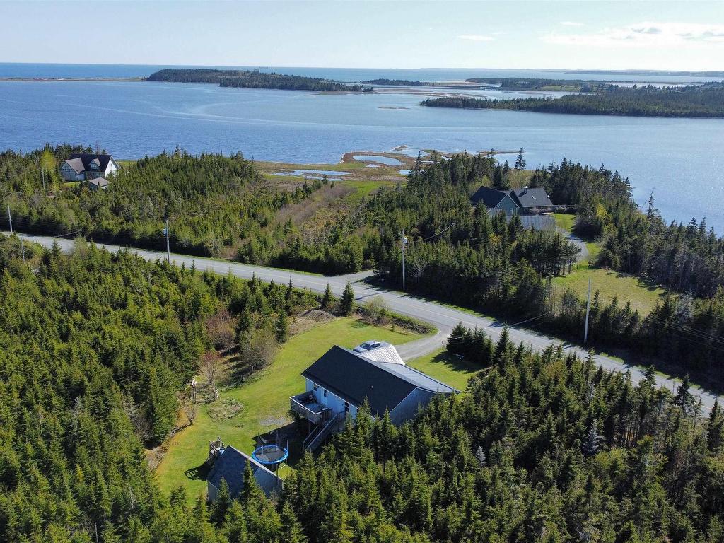 












271 Leslie Road

,
East Lawrencetown,




NS
B2Z 1T4

