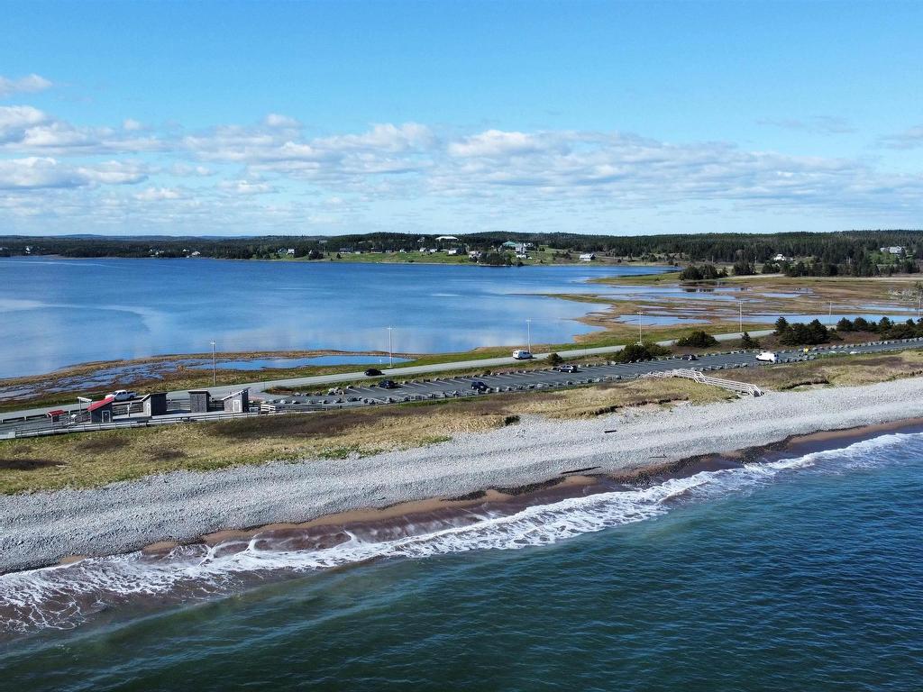












271 Leslie Road

,
East Lawrencetown,




NS
B2Z 1T4

