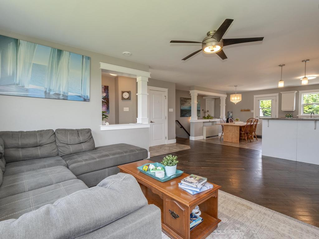 












271 Leslie Road

,
East Lawrencetown,




NS
B2Z 1T4

