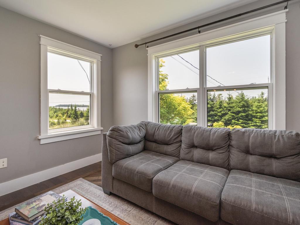 












271 Leslie Road

,
East Lawrencetown,




NS
B2Z 1T4

