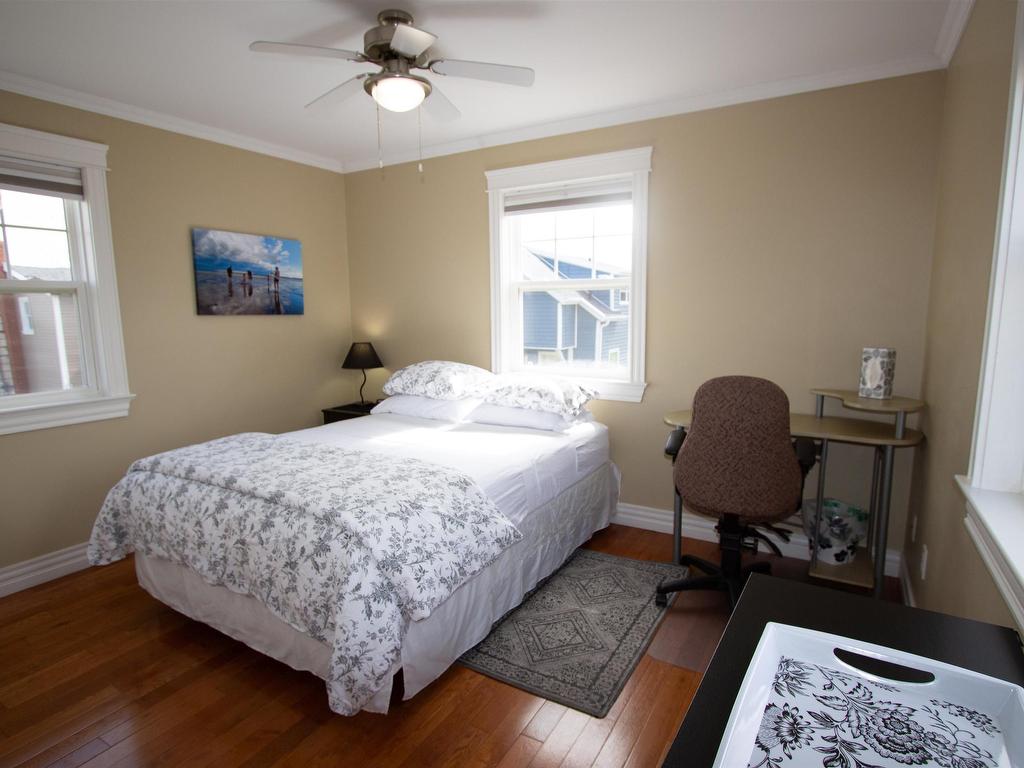 












73 Duke Street

,
Summerside,




PE
C1N 5E6

