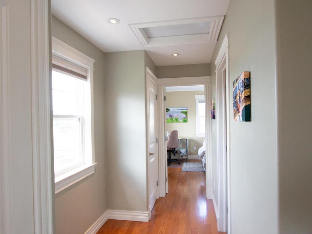 












73 Duke Street

,
Summerside,




PE
C1N 5E6

