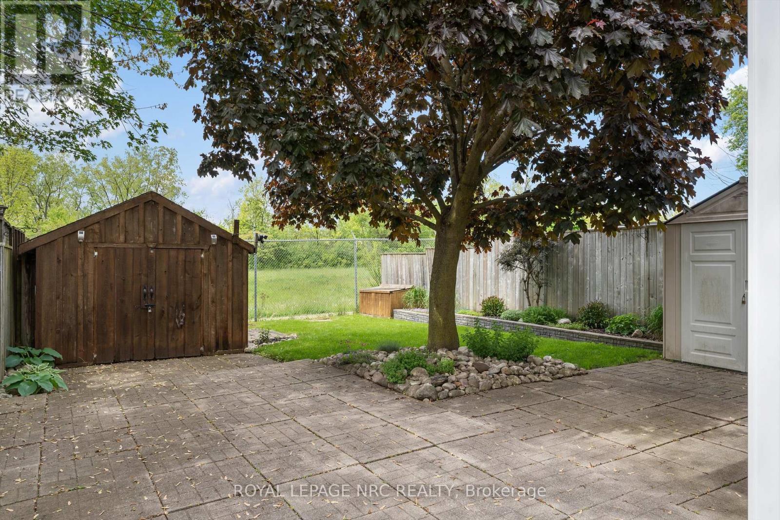 












6921 WATERS AVENUE

,
Niagara Falls (Arad/Fallsview),




Ontario
L2G5X4

