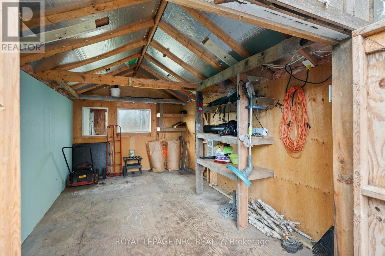 












6921 WATERS AVENUE

,
Niagara Falls (Arad/Fallsview),




Ontario
L2G5X4

