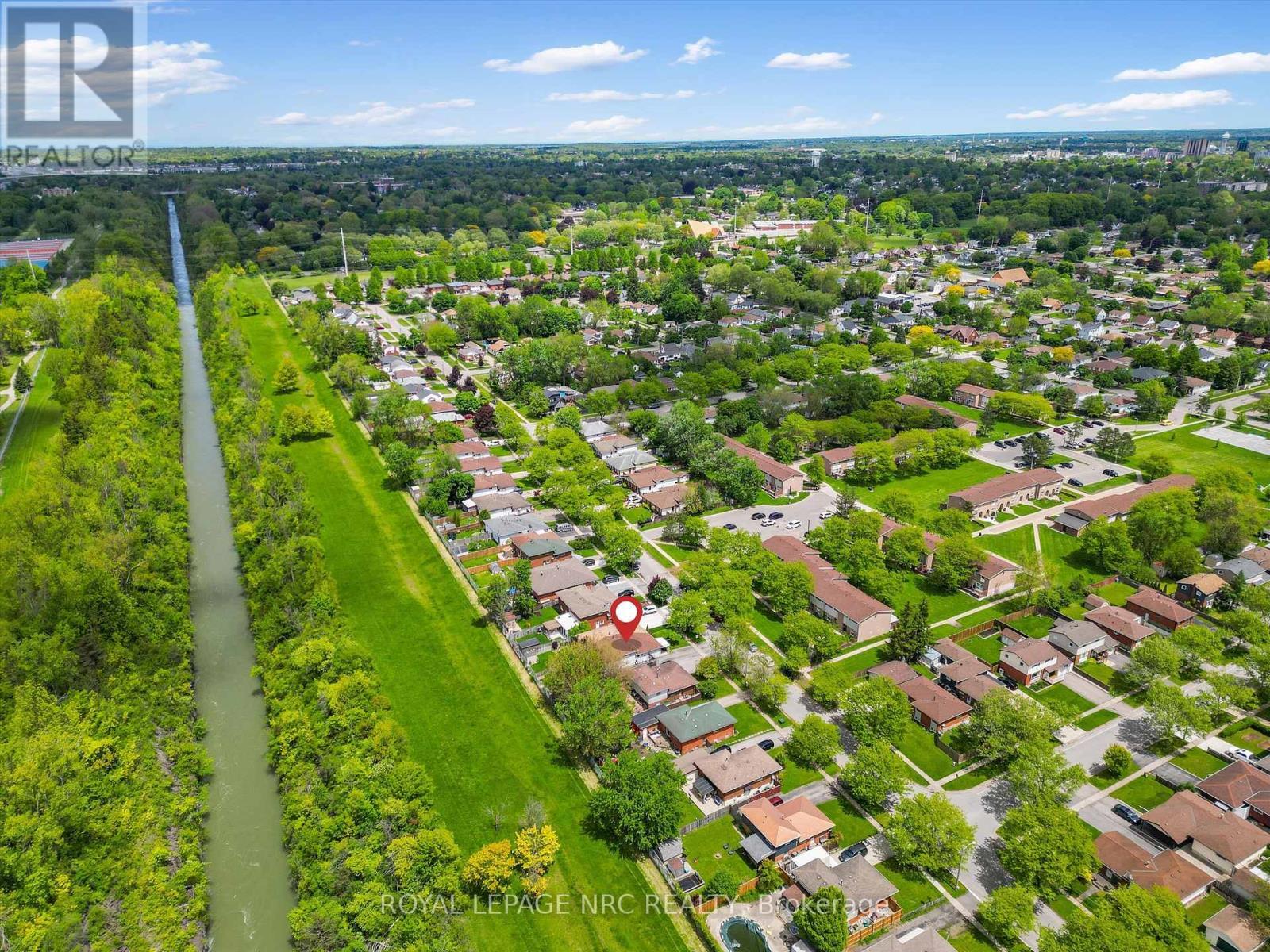 












6921 WATERS AVENUE

,
Niagara Falls (Arad/Fallsview),




Ontario
L2G5X4

