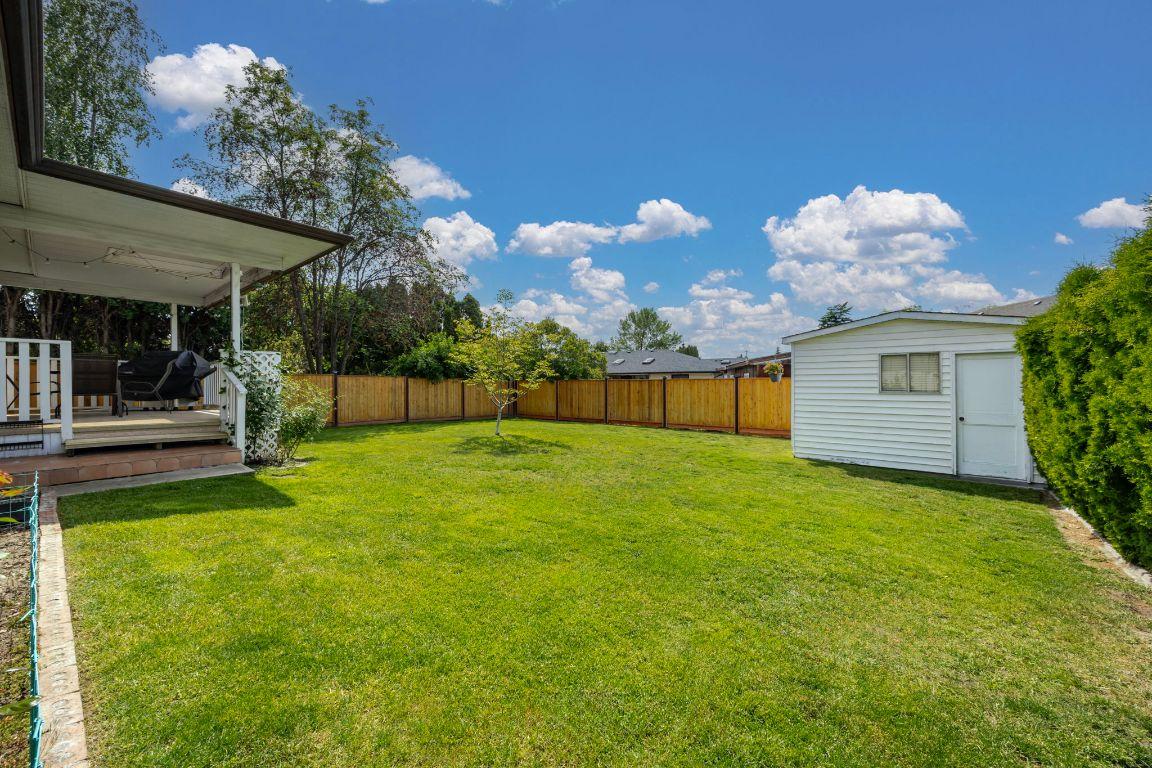 









2640


Gordon

Drive,
Kelowna,




BC
V1W 3R2

