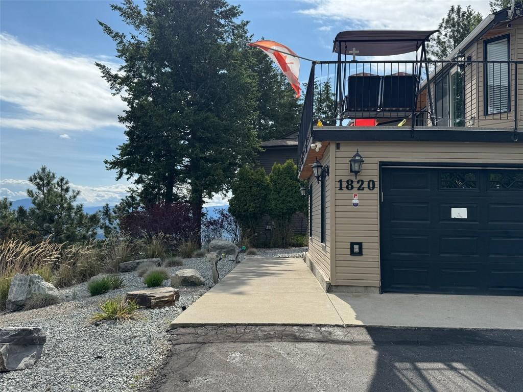 









1820


Olympus

Way,
West Kelowna,




BC
V1Z 3J1

