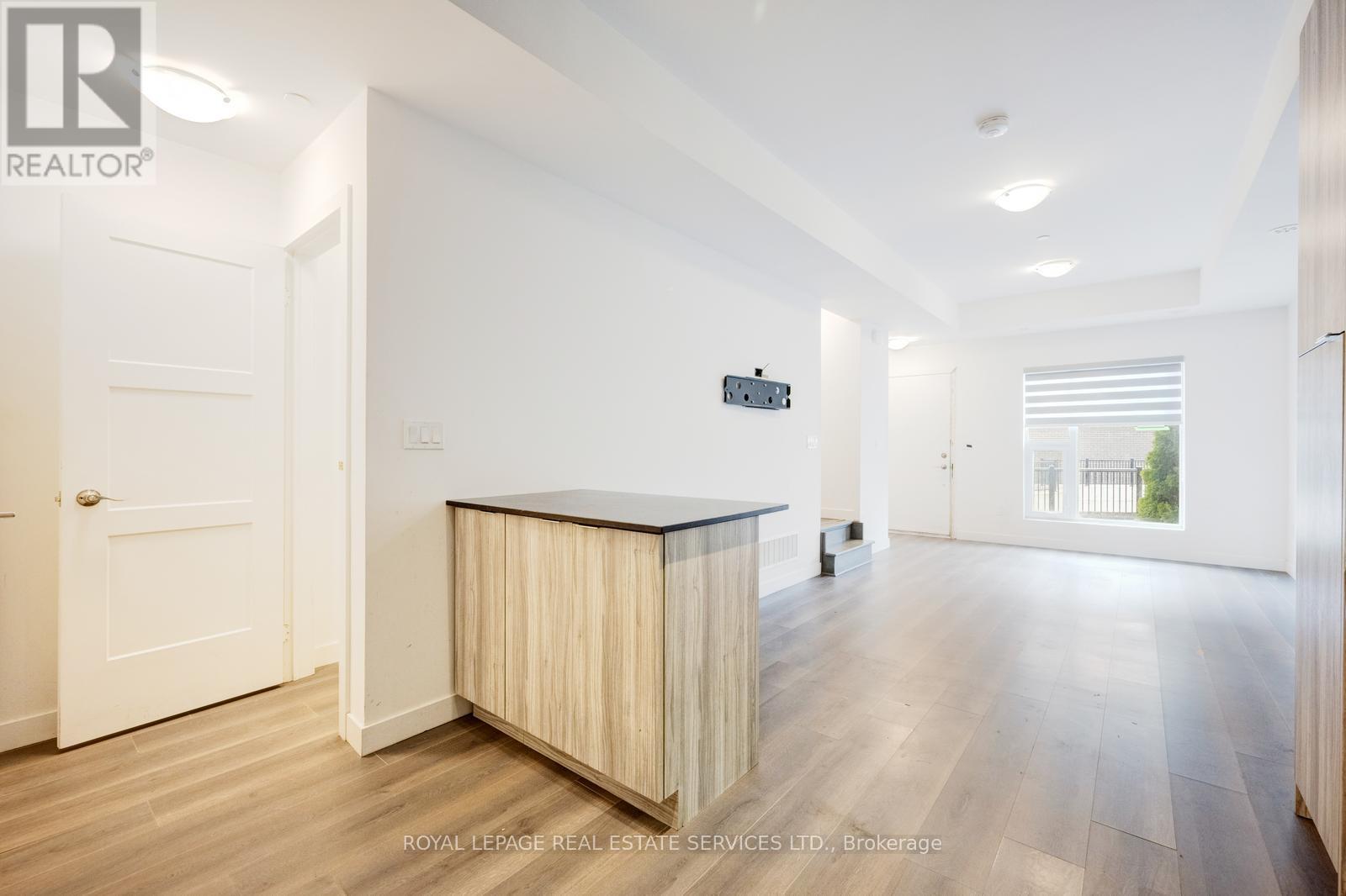 












23 - 200 MALTA AVENUE

,
Brampton,




Ontario
L6Y6H8

