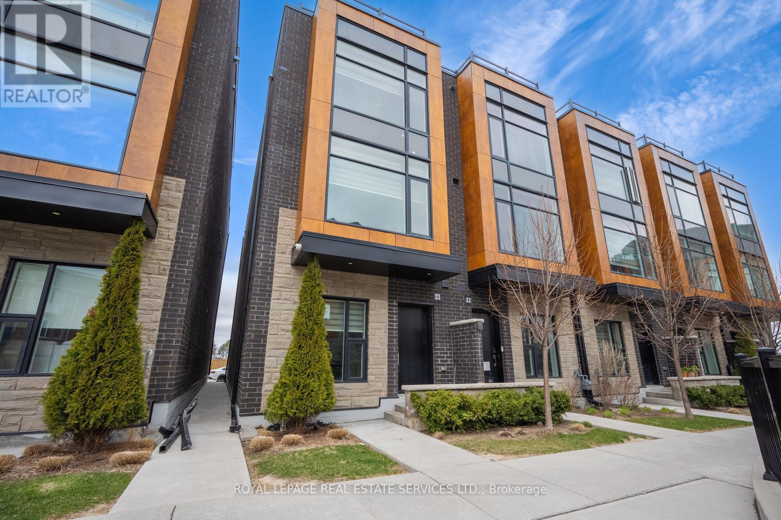 












23 - 200 MALTA AVENUE

,
Brampton,




Ontario
L6Y6H8

