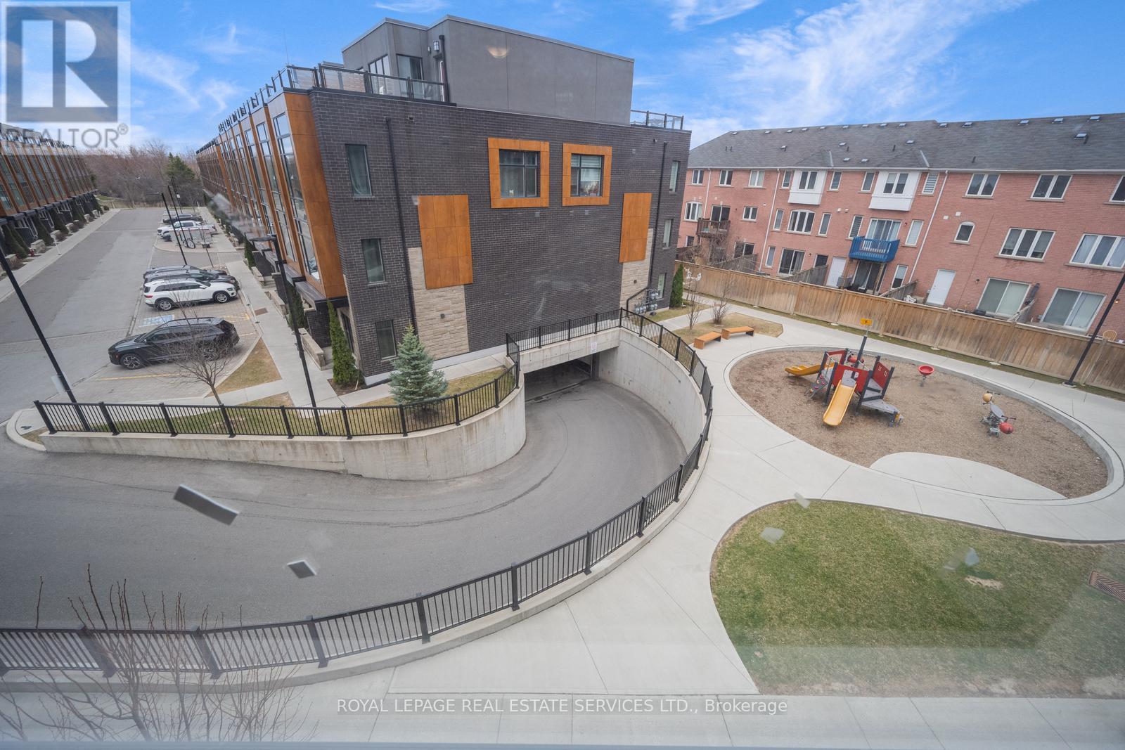 












23 - 200 MALTA AVENUE

,
Brampton,




Ontario
L6Y6H8

