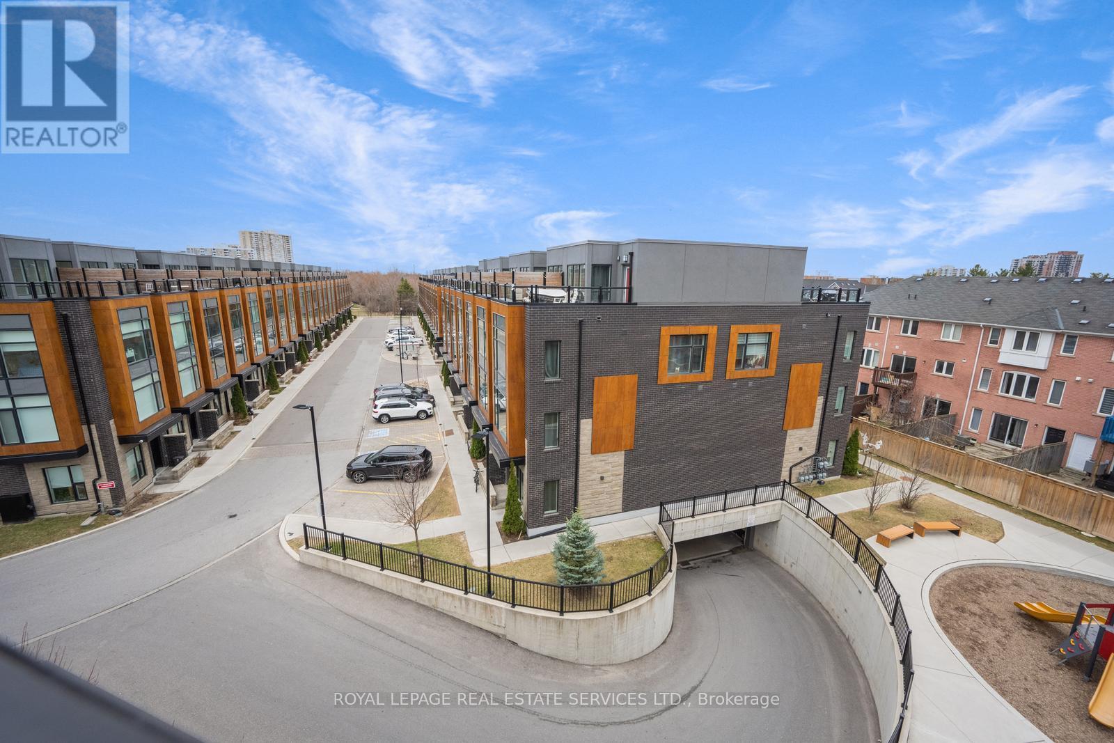 












23 - 200 MALTA AVENUE

,
Brampton,




Ontario
L6Y6H8


