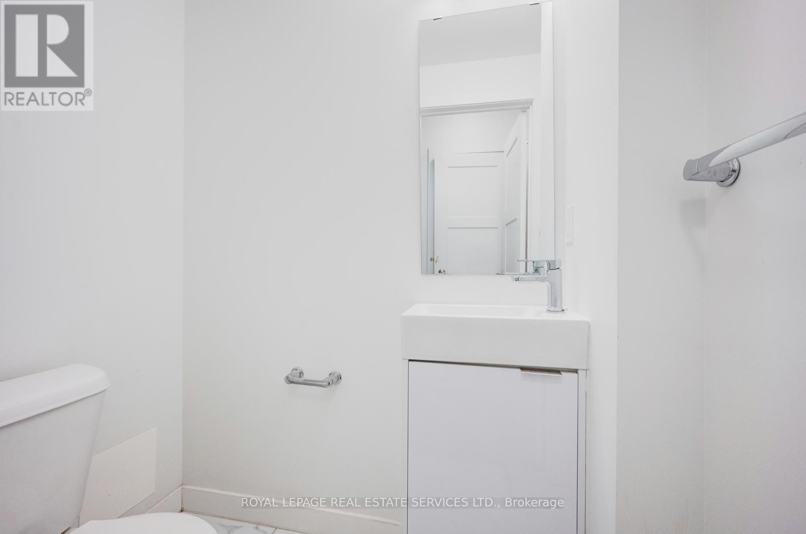 












23 - 200 MALTA AVENUE

,
Brampton,




Ontario
L6Y6H8

