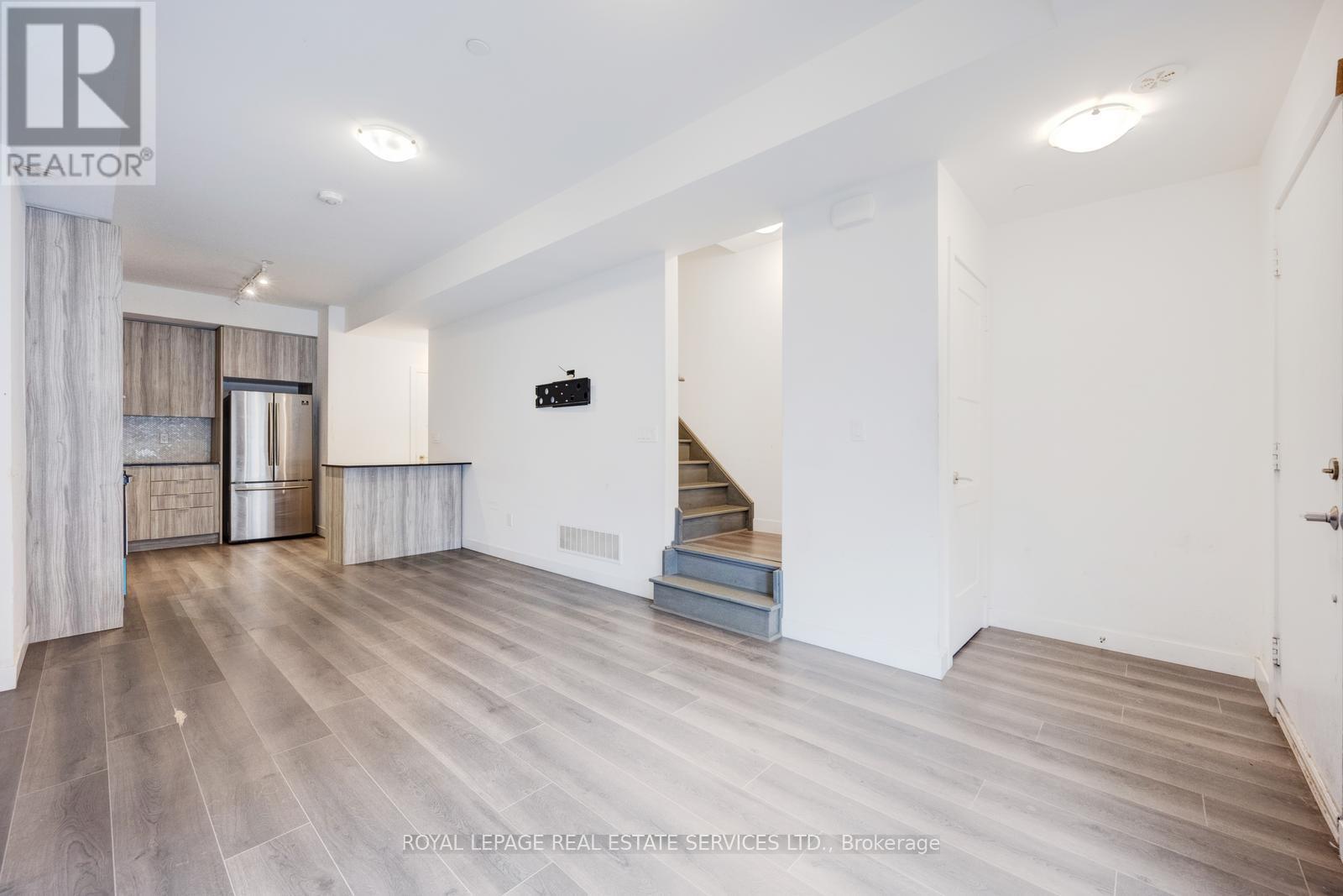 












23 - 200 MALTA AVENUE

,
Brampton,




Ontario
L6Y6H8

