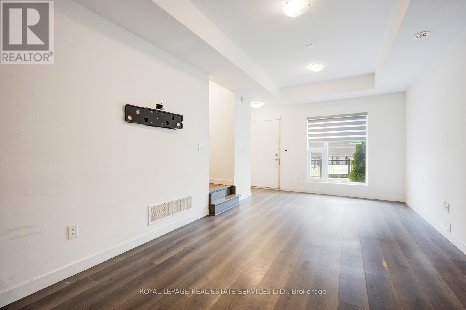 












23 - 200 MALTA AVENUE

,
Brampton,




Ontario
L6Y6H8


