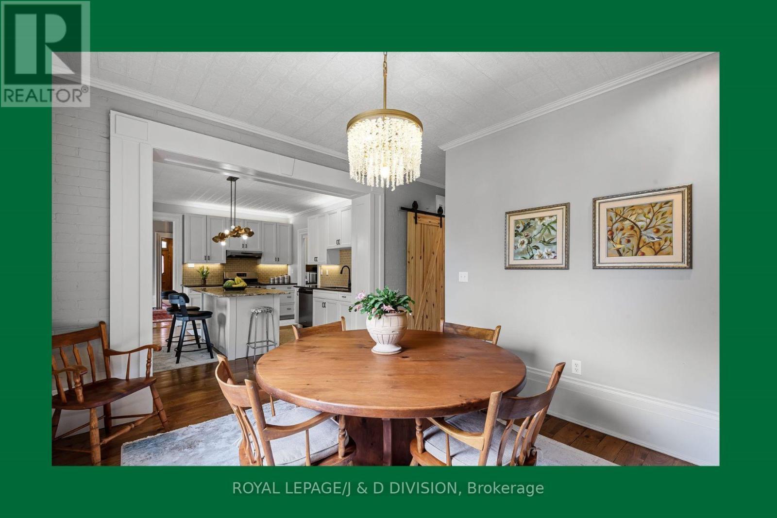 












LAKEFIELD - 16 ALBERT STREET

,
Selwyn,




Ontario
K0L2H0

