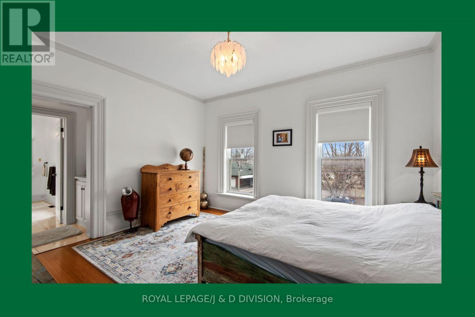 












LAKEFIELD - 16 ALBERT STREET

,
Selwyn,




Ontario
K0L2H0

