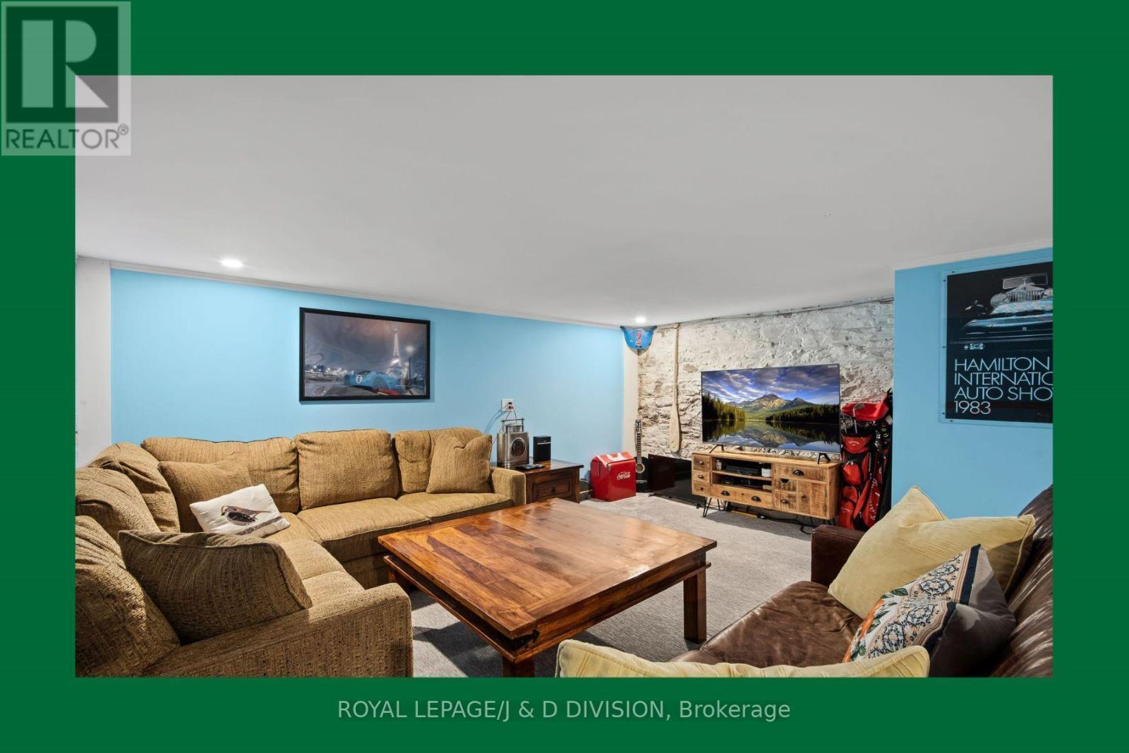 












LAKEFIELD - 16 ALBERT STREET

,
Selwyn,




Ontario
K0L2H0

