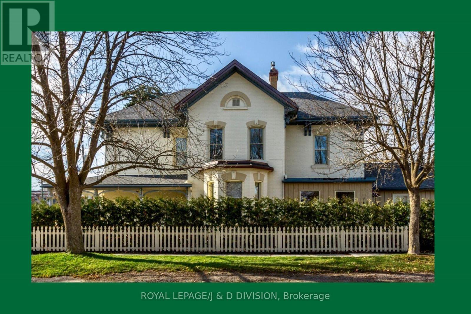 












LAKEFIELD - 16 ALBERT STREET

,
Selwyn,




Ontario
K0L2H0

