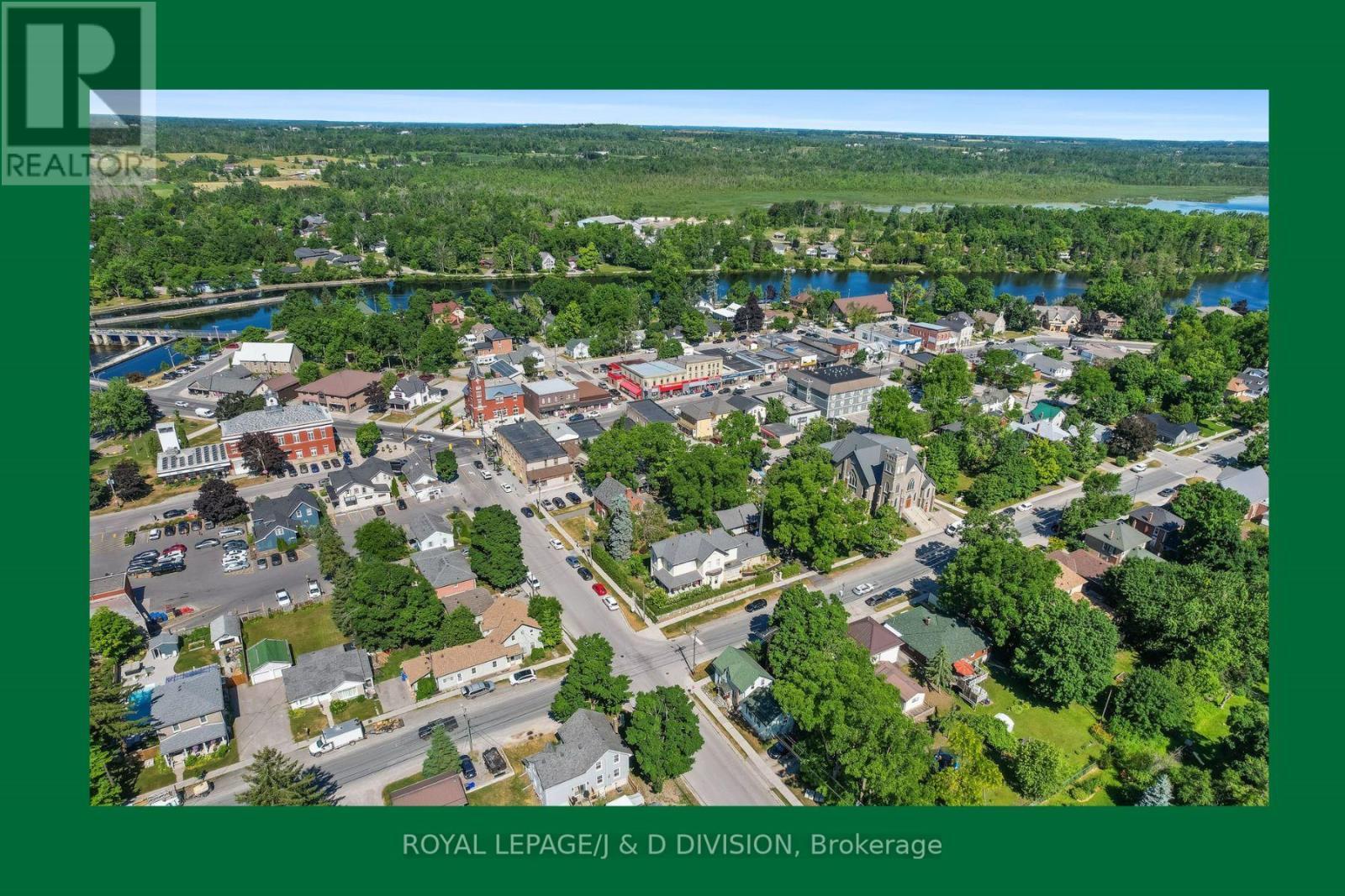












LAKEFIELD - 16 ALBERT STREET

,
Selwyn,




Ontario
K0L2H0

