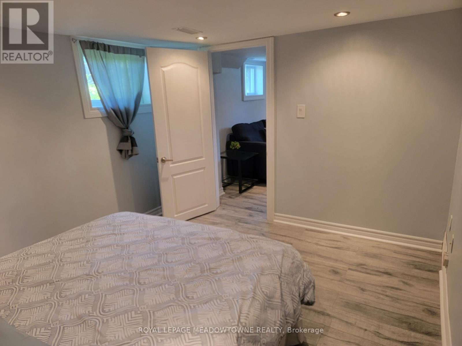 












557 GENEVA STREET

,
St. Catharines,




Ontario
L2N2J1

