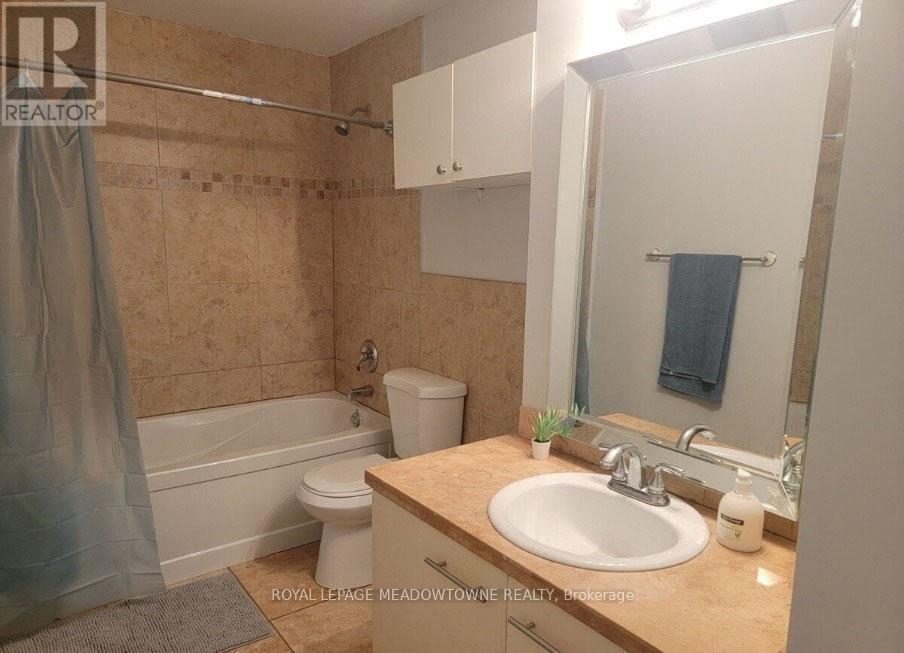 












557 GENEVA STREET

,
St. Catharines,




Ontario
L2N2J1

