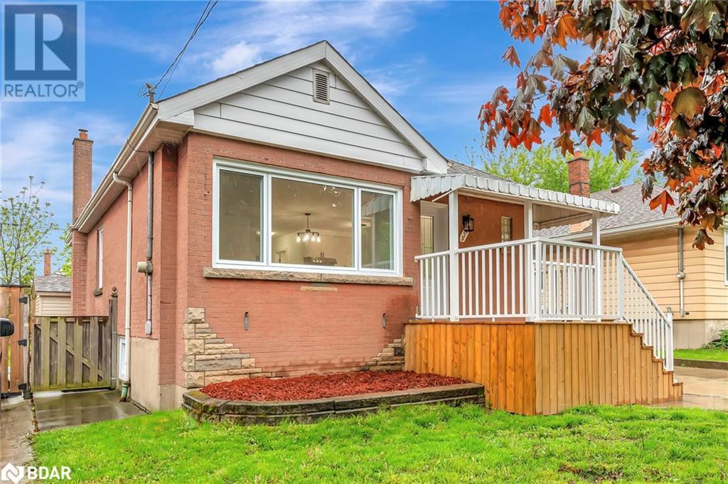 












379 EAST 27TH Street

,
Hamilton,




Ontario
L8V3H1

