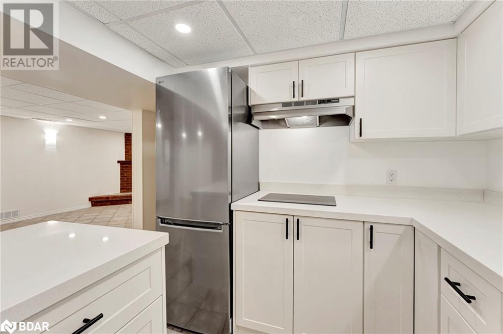












379 EAST 27TH Street

,
Hamilton,




Ontario
L8V3H1

