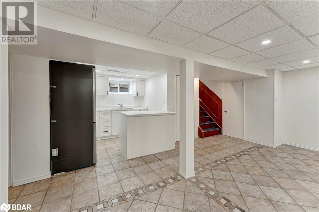 












379 EAST 27TH Street

,
Hamilton,




Ontario
L8V3H1

