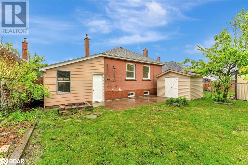 












379 EAST 27TH Street

,
Hamilton,




Ontario
L8V3H1

