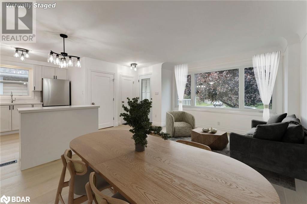 












379 EAST 27TH Street

,
Hamilton,




Ontario
L8V3H1

